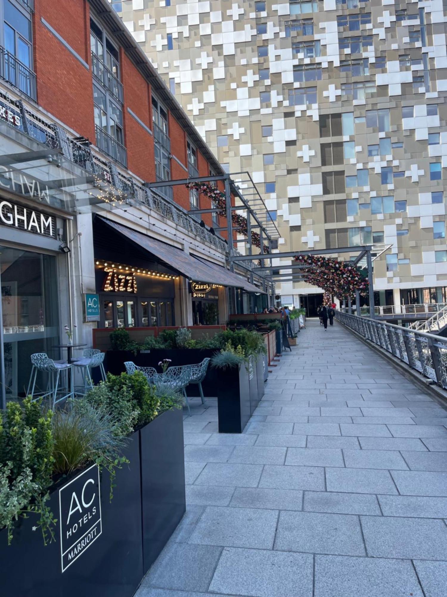 Birmingham Central Canal Side Living Exterior photo