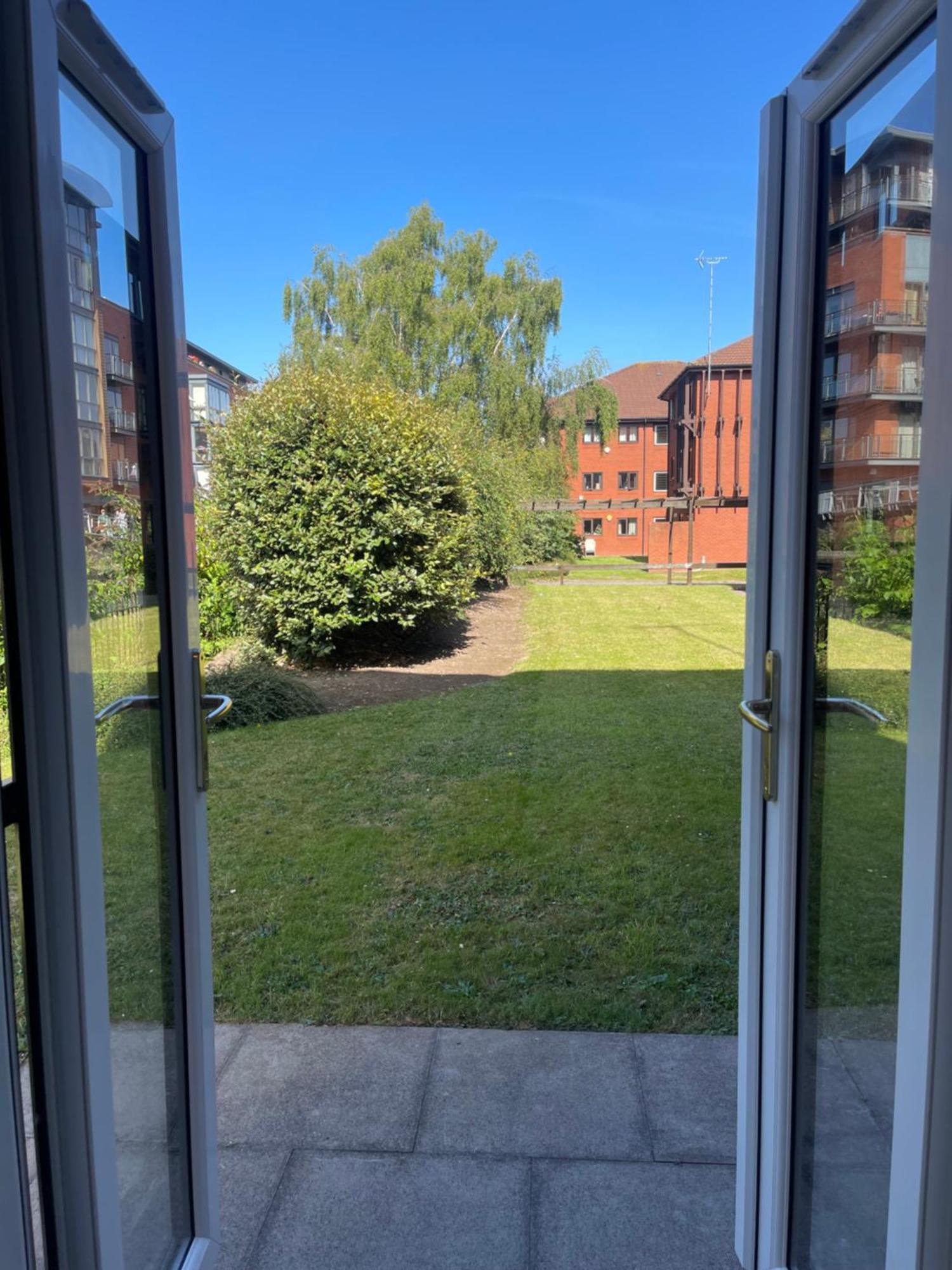 Birmingham Central Canal Side Living Exterior photo